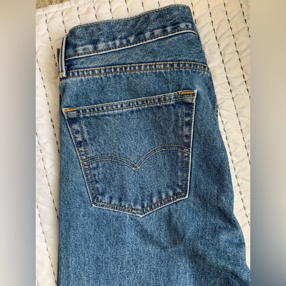 Levi’s Capri Jorts 505 36x30(22) hemmed Excellent Condition Cropped Denim - Picture 4 of 7